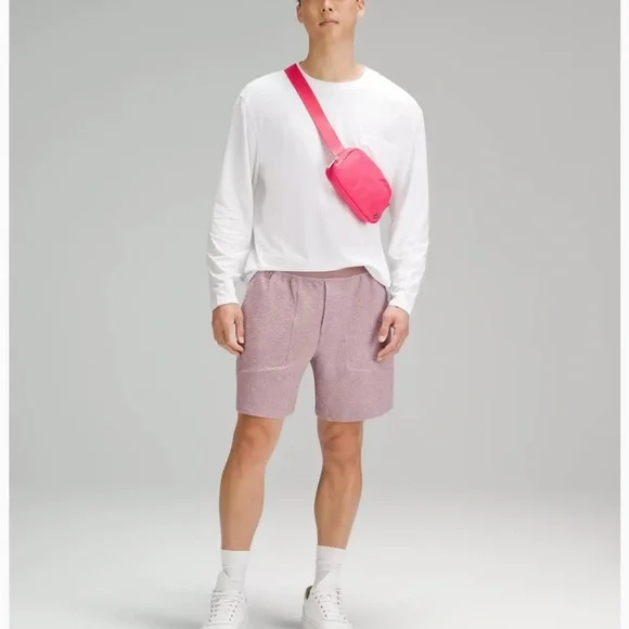 LULULEMON Everywhere Belt Bag Colour pink lip - Picture 7 of 10